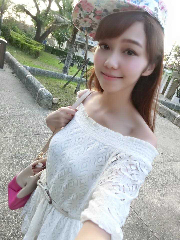 最新90后人气模特陈蕴予清纯壁纸