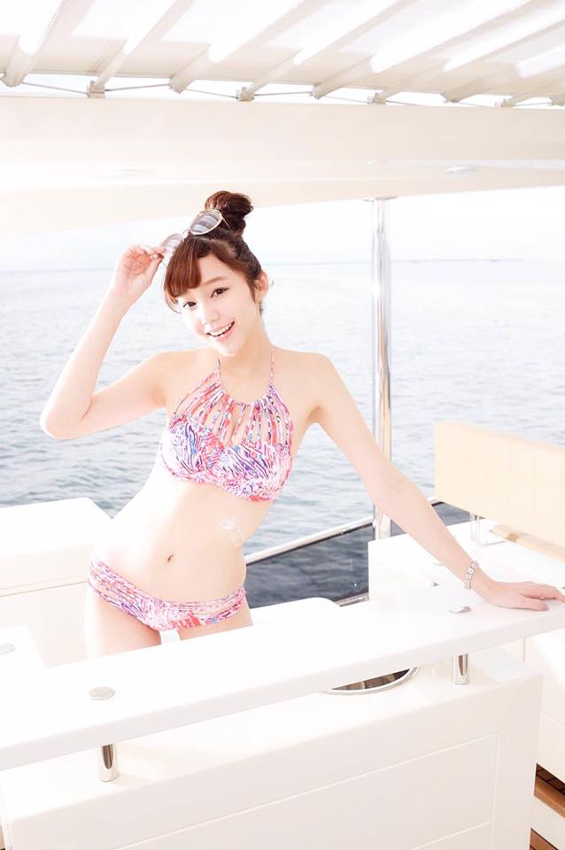 最新90后人气模特陈蕴予清纯壁纸