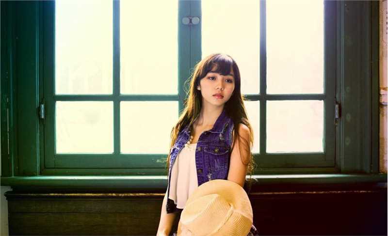 最新90后人气模特陈蕴予清纯壁纸