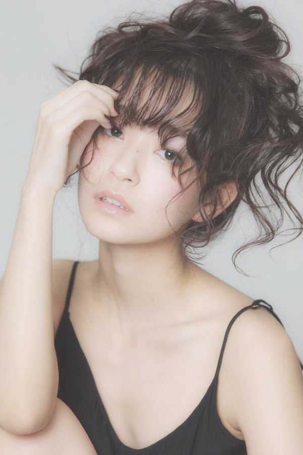 最新日本模特美女早川实季清纯图集