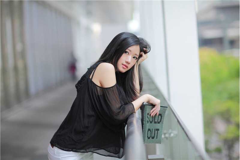 清纯美女职业电竞选手cosplay