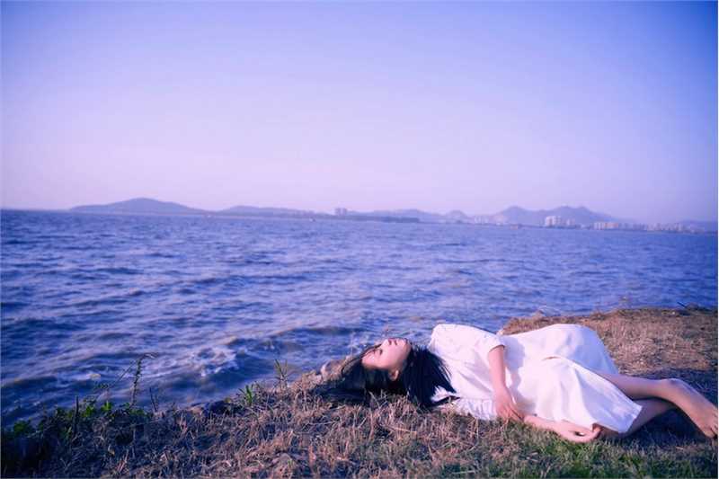 高清清纯长发美女户外唯美大片图集