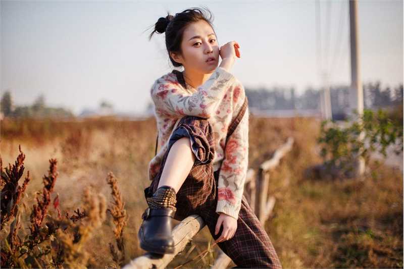 最新唯美清纯美女骑马装帅气图图集