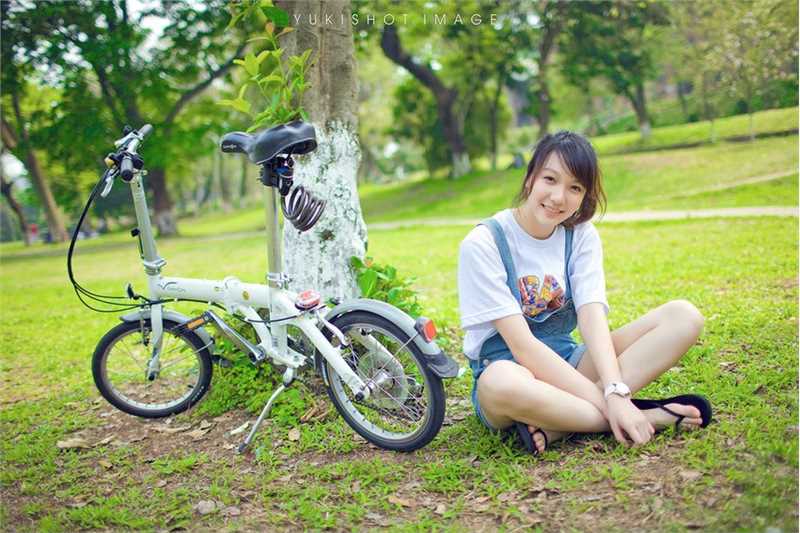 精选清纯萌妹子夏日牛仔背带裤图片图册