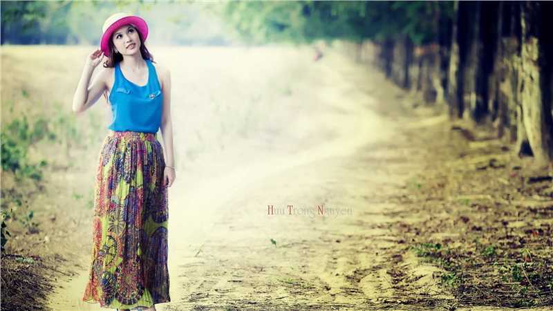 优质清纯阳光美女户外高清壁纸相册