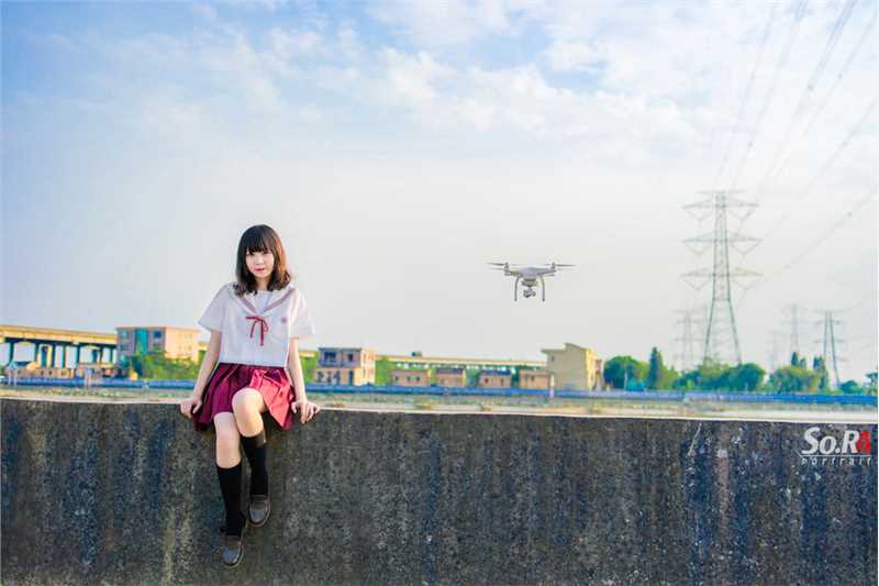 优质清纯美女校花户外甜美迷人写照图片