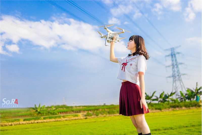 优质清纯美女校花户外甜美迷人写照图片