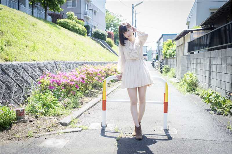 最全日本短裙美女河村美咲清纯街拍大片壁纸