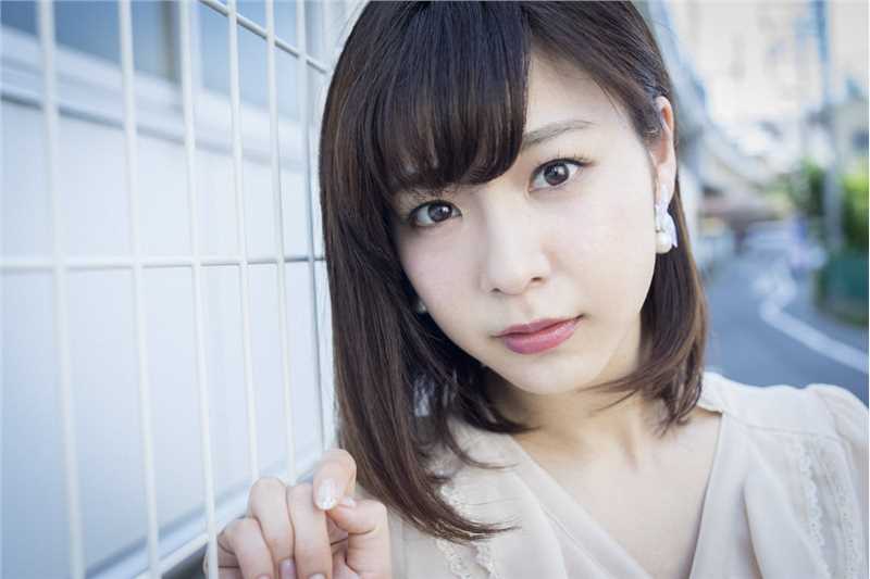 最全日本短裙美女河村美咲清纯街拍大片壁纸