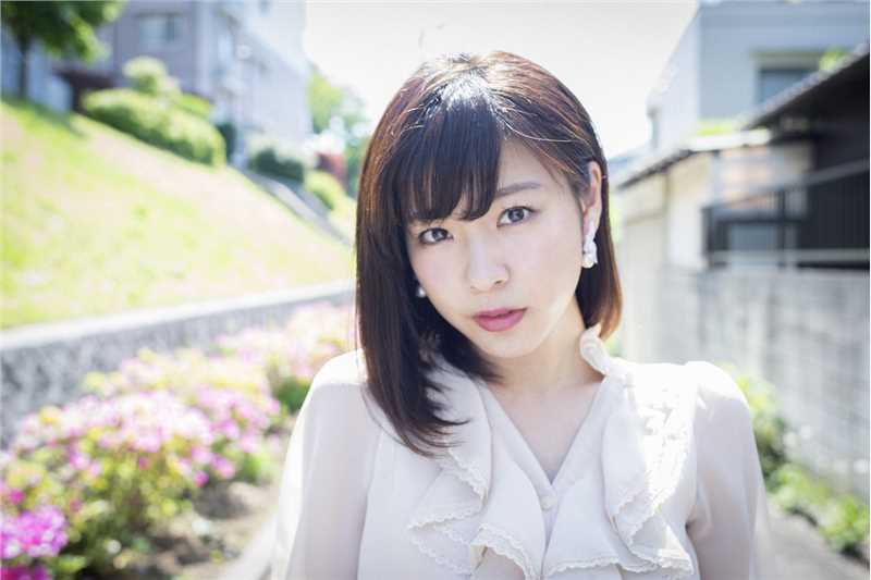 最全日本短裙美女河村美咲清纯街拍大片壁纸