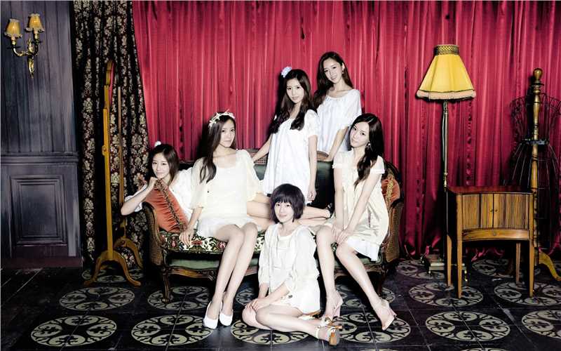 清纯可爱韩国女星高清壁纸