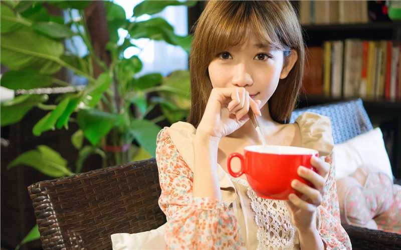 最新清纯美女校花唯美壁纸桌面壁纸