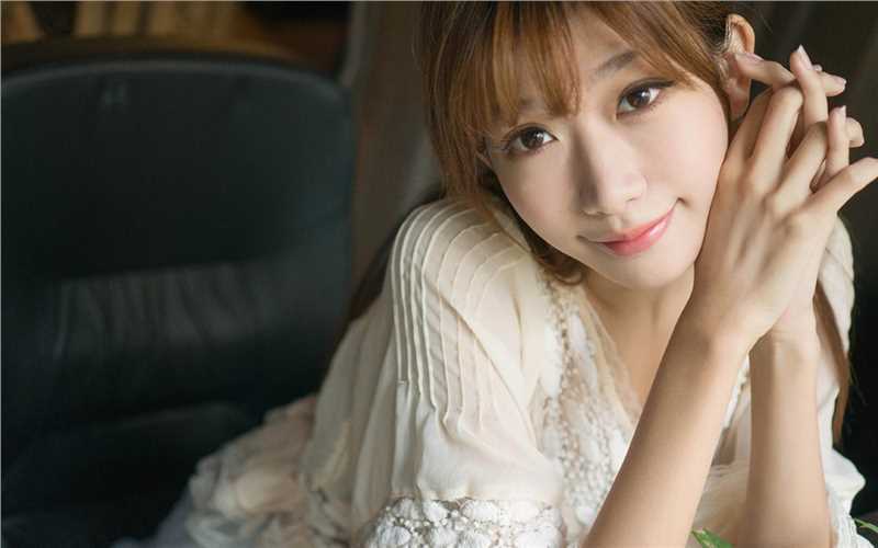 最新清纯美女校花唯美壁纸桌面壁纸