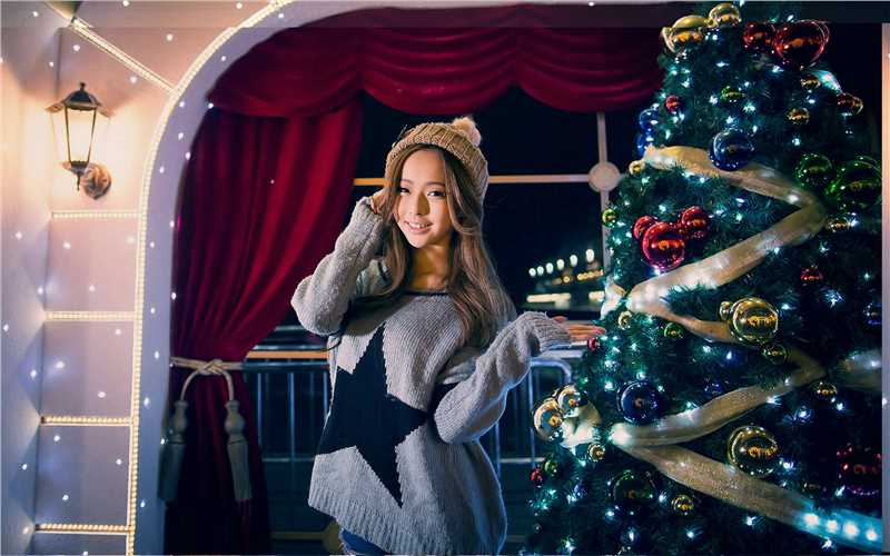 清纯长发女孩夜拍桌面壁纸大全