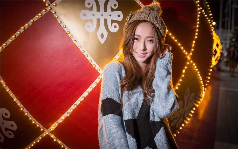 清纯长发女孩夜拍桌面壁纸大全