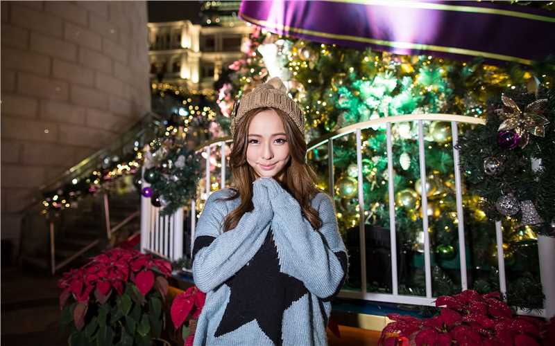 清纯长发女孩夜拍桌面壁纸大全
