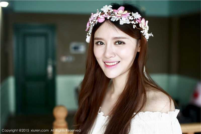 秀人网清纯可爱美女高溜MilkCat室内照