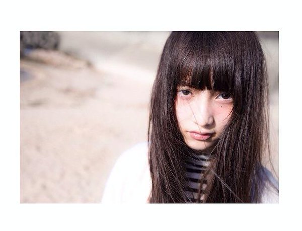 优质日本养眼美女山田爱奈户外清纯靓丽美照相册