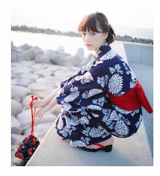 优质日本养眼美女山田爱奈户外清纯靓丽美照相册