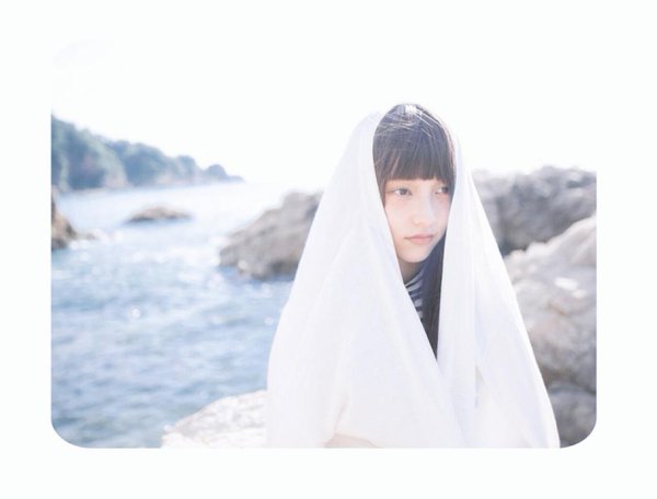 优质日本养眼美女山田爱奈户外清纯靓丽美照相册