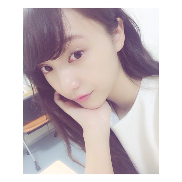 优质日本养眼美女山田爱奈户外清纯靓丽美照相册