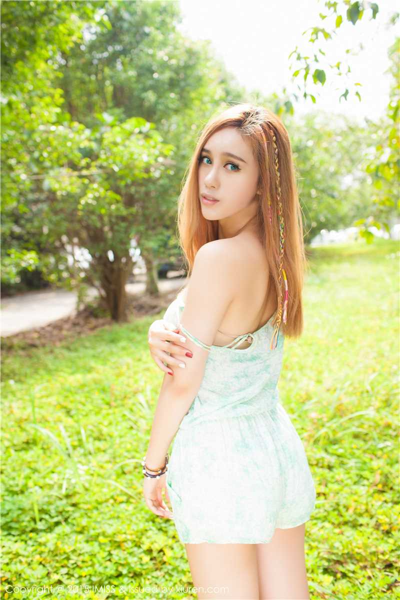 高清爱蜜社清纯女孩Michi,Ho户外卖萌美照图集