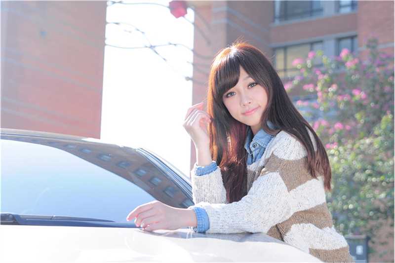 优质台湾俏皮女生涼涼清纯迷人外拍照相册