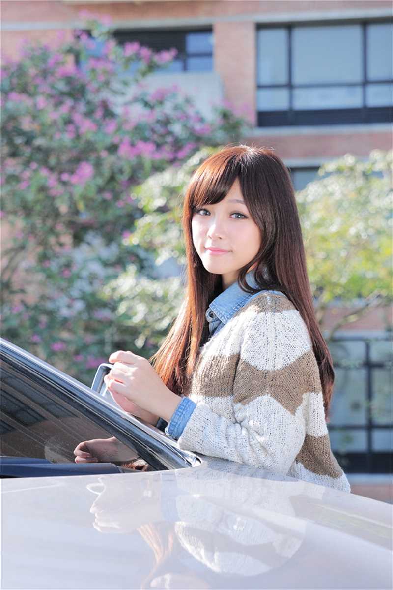 优质台湾俏皮女生涼涼清纯迷人外拍照相册