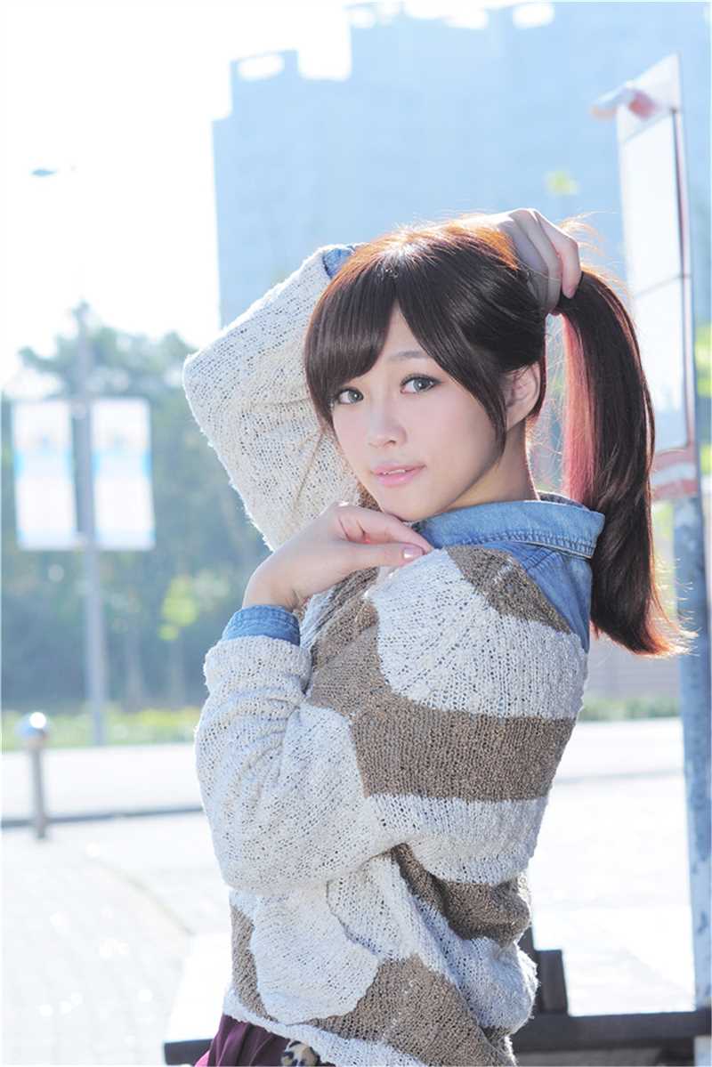 优质台湾俏皮女生涼涼清纯迷人外拍照相册