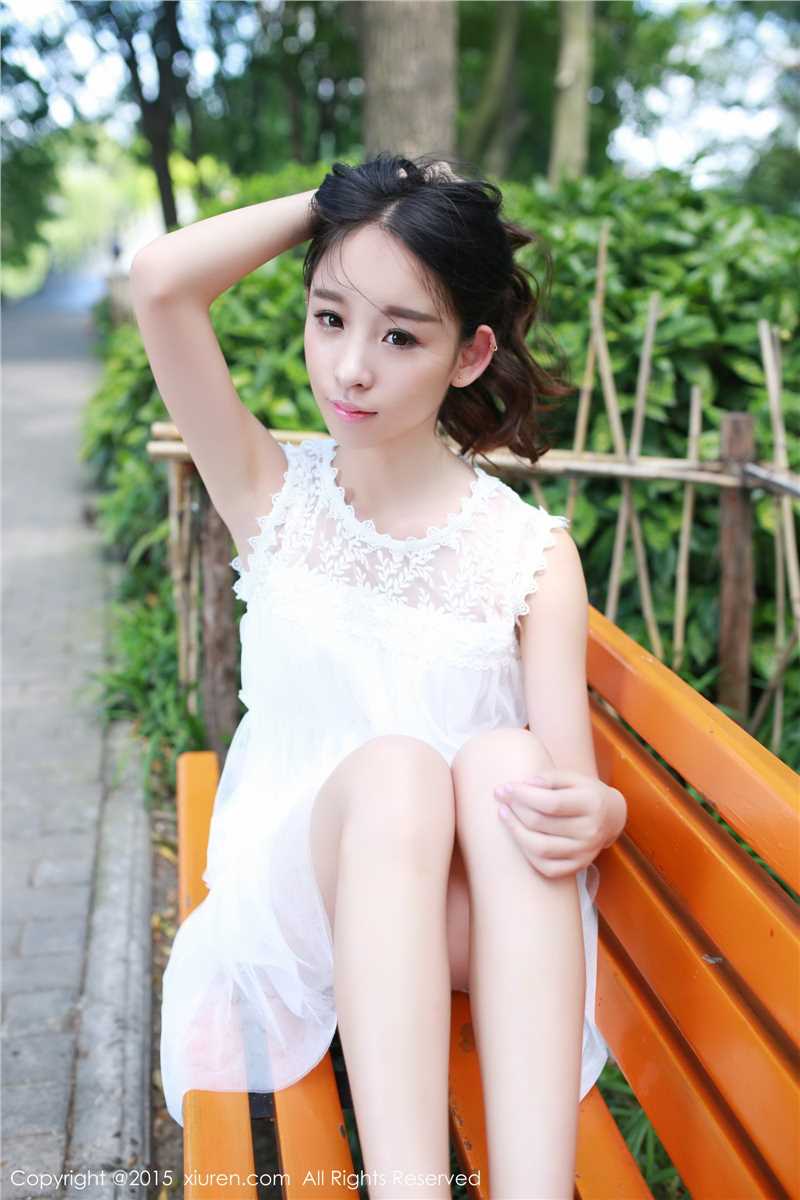 特别专辑秀人网长发mm梓萱Crystal清纯唯美外拍照图片