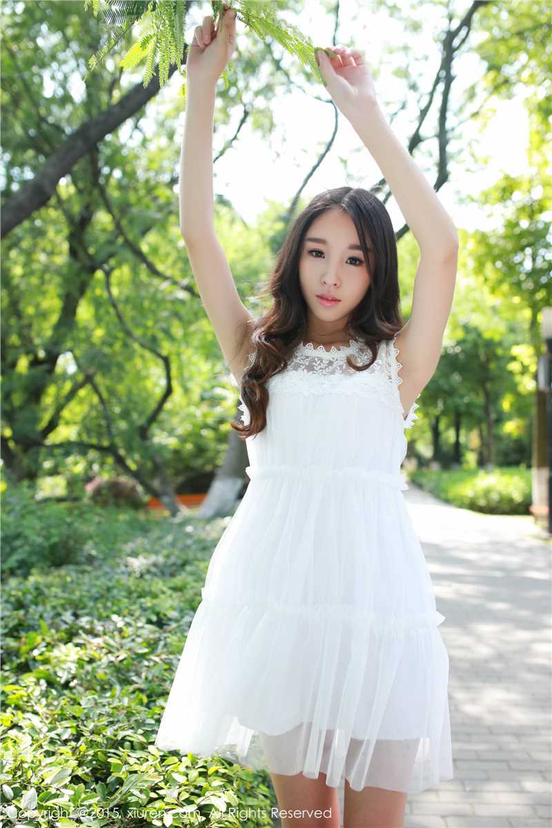 特别专辑秀人网长发mm梓萱Crystal清纯唯美外拍照图片