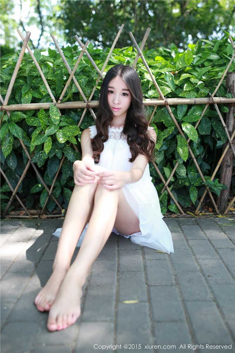 特别专辑秀人网长发mm梓萱Crystal清纯唯美外拍照图片