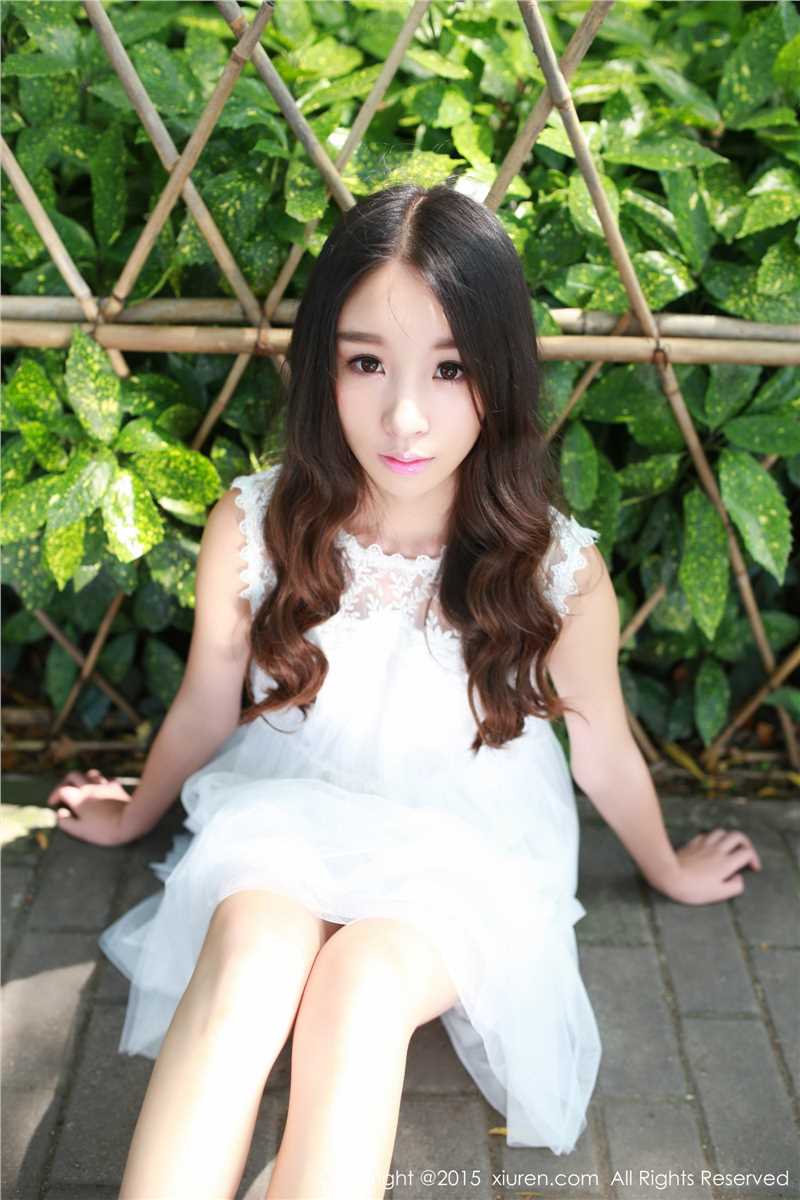 特别专辑秀人网长发mm梓萱Crystal清纯唯美外拍照图片