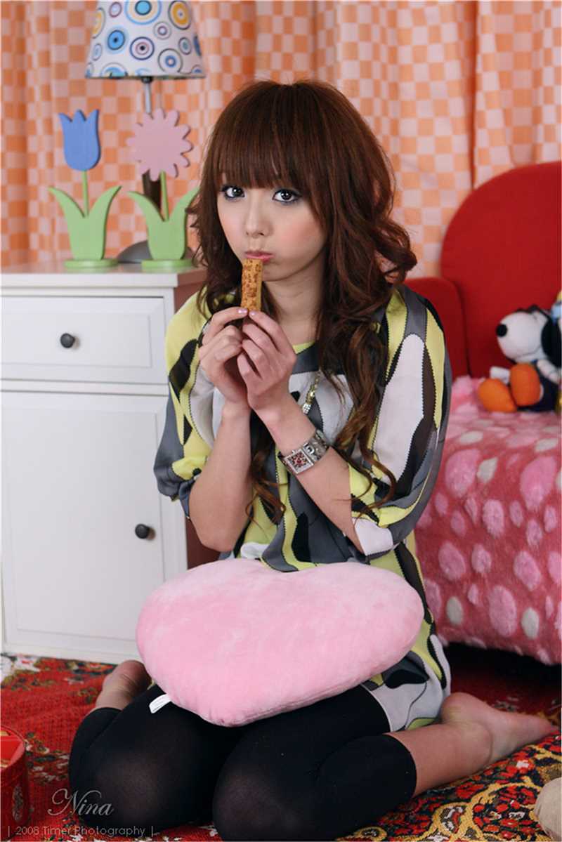 高清台湾清纯女孩小布闺房拍摄个人图集