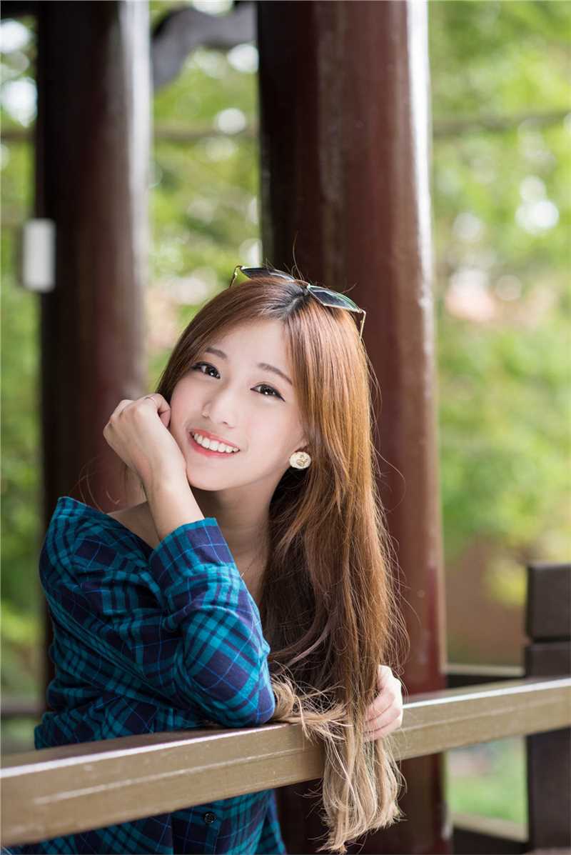 高清清纯校花张楚珊户外唯美写照图集