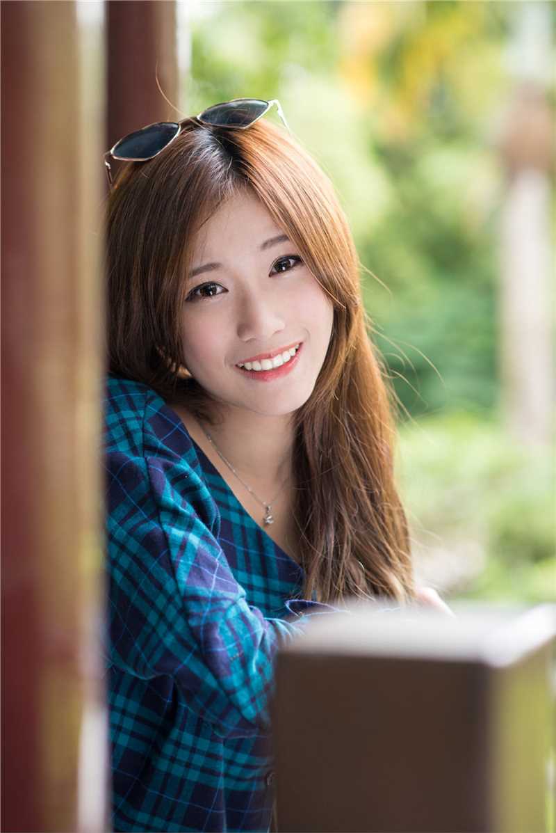 高清清纯校花张楚珊户外唯美写照图集