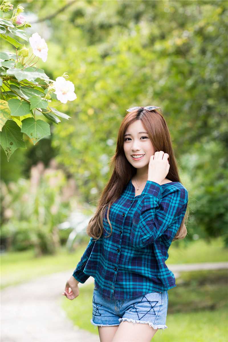 高清清纯校花张楚珊户外唯美写照图集