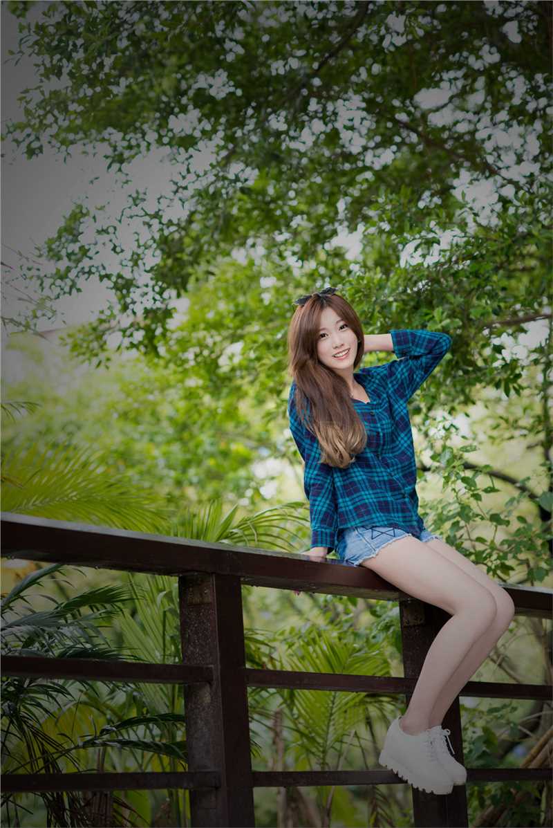 高清清纯校花张楚珊户外唯美写照图集