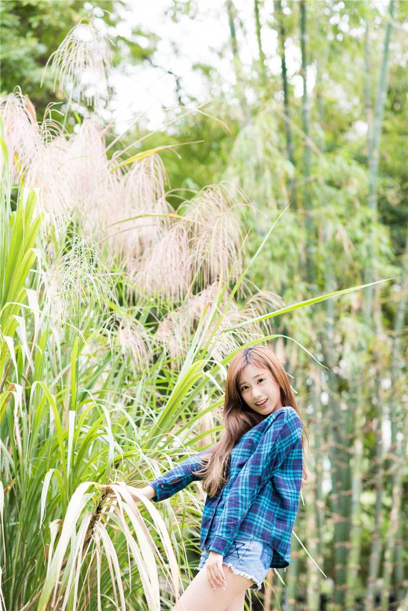 高清清纯校花张楚珊户外唯美写照图集
