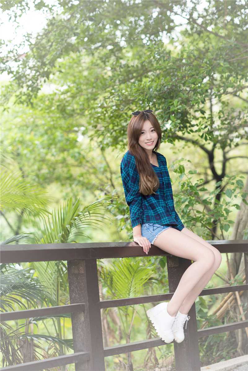 高清清纯校花张楚珊户外唯美写照图集