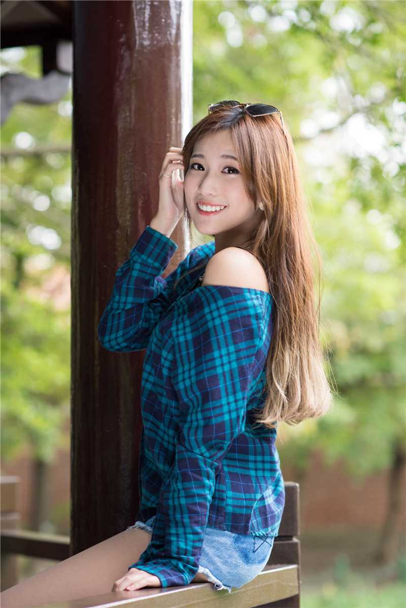 高清清纯校花张楚珊户外唯美写照图集