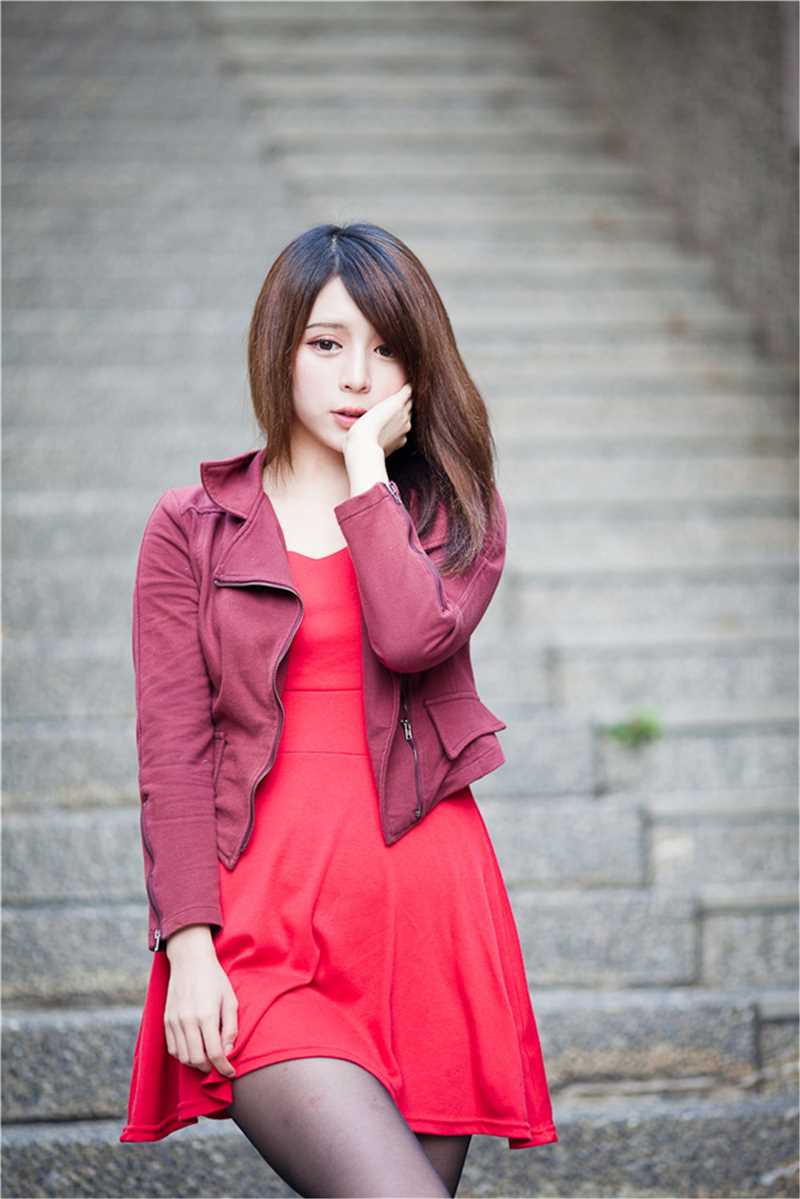 精选台湾清纯女孩Julie户外唯美集图册