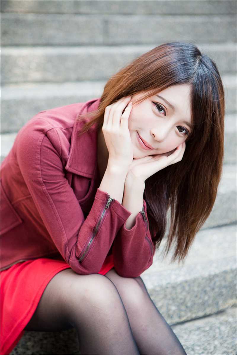精选台湾清纯女孩Julie户外唯美集图册