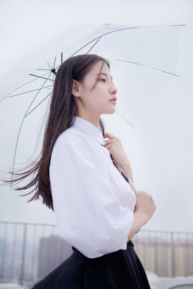 清纯制服室内迷人写照