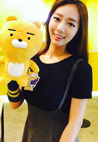 最全清纯美女校花小布高清外拍照壁纸