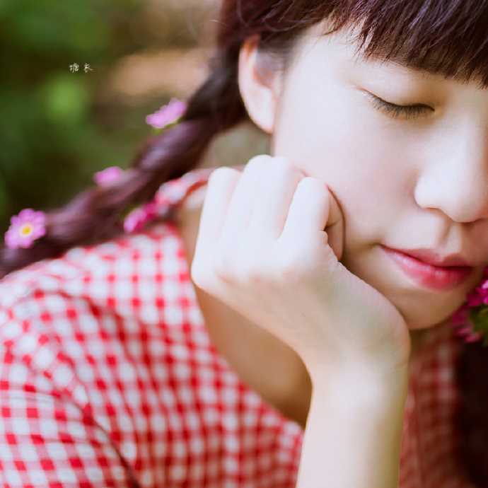 特别专辑格子短裙女生户外清纯唯美写照