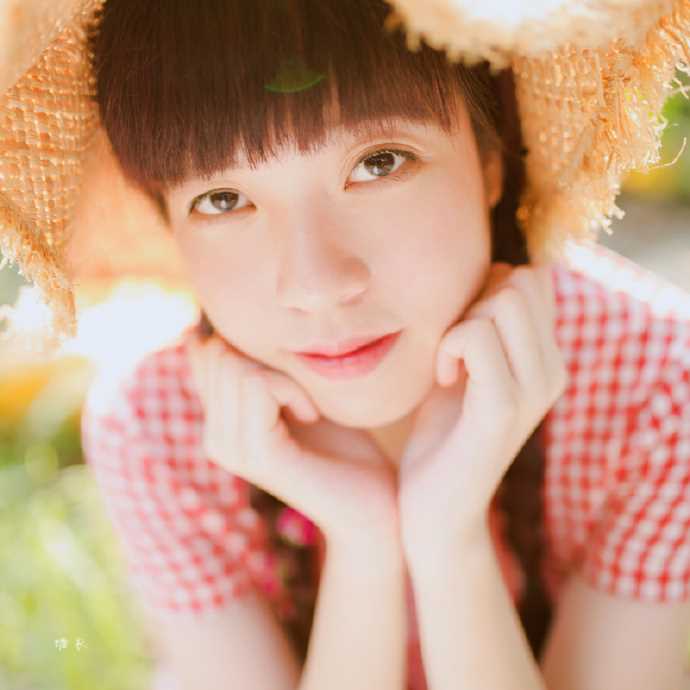 特别专辑格子短裙女生户外清纯唯美写照