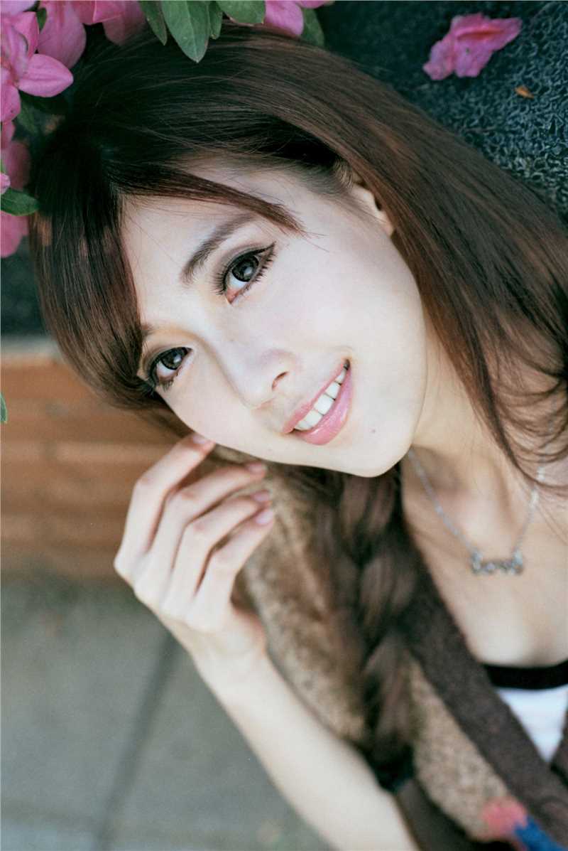 特别专辑台湾清纯女生Kila晶晶校园大片图片