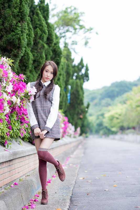 最新清纯女生李妞妞初春唯美写照壁纸