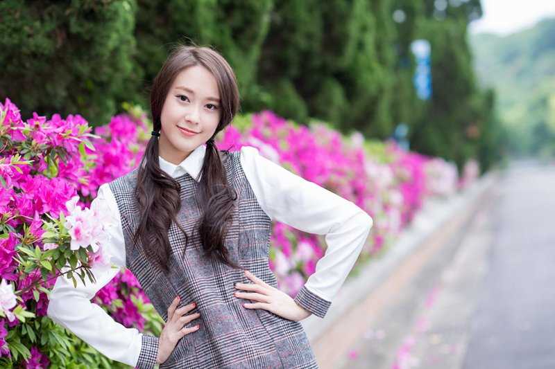 最新清纯女生李妞妞初春唯美写照壁纸